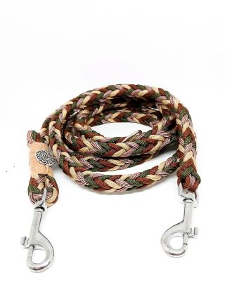 Vodítko LESÁNEK Tohle krásné přepínací vodítko na tebe úplně dýchne tu atmosféru lesa. 🌲🌲 Vodítko je doplněno o stříbrné...